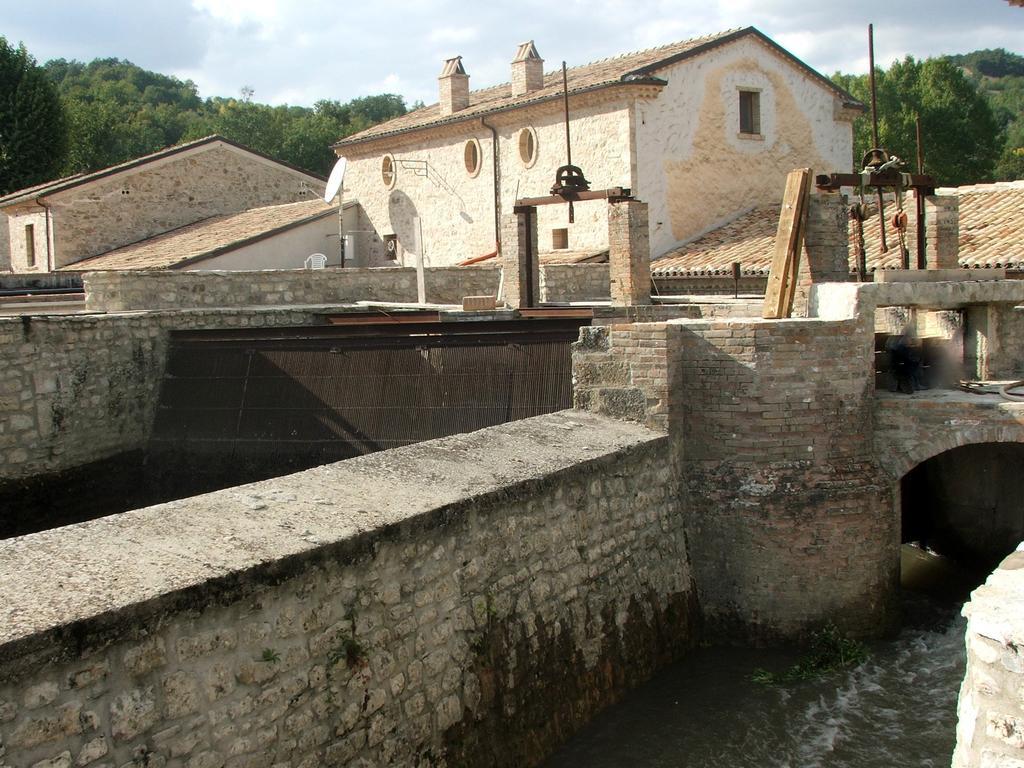 Colle d'Anchise Albergo Diffuso La Piana Dei Mulini מראה חיצוני תמונה