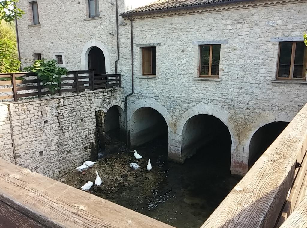Colle d'Anchise Albergo Diffuso La Piana Dei Mulini מראה חיצוני תמונה